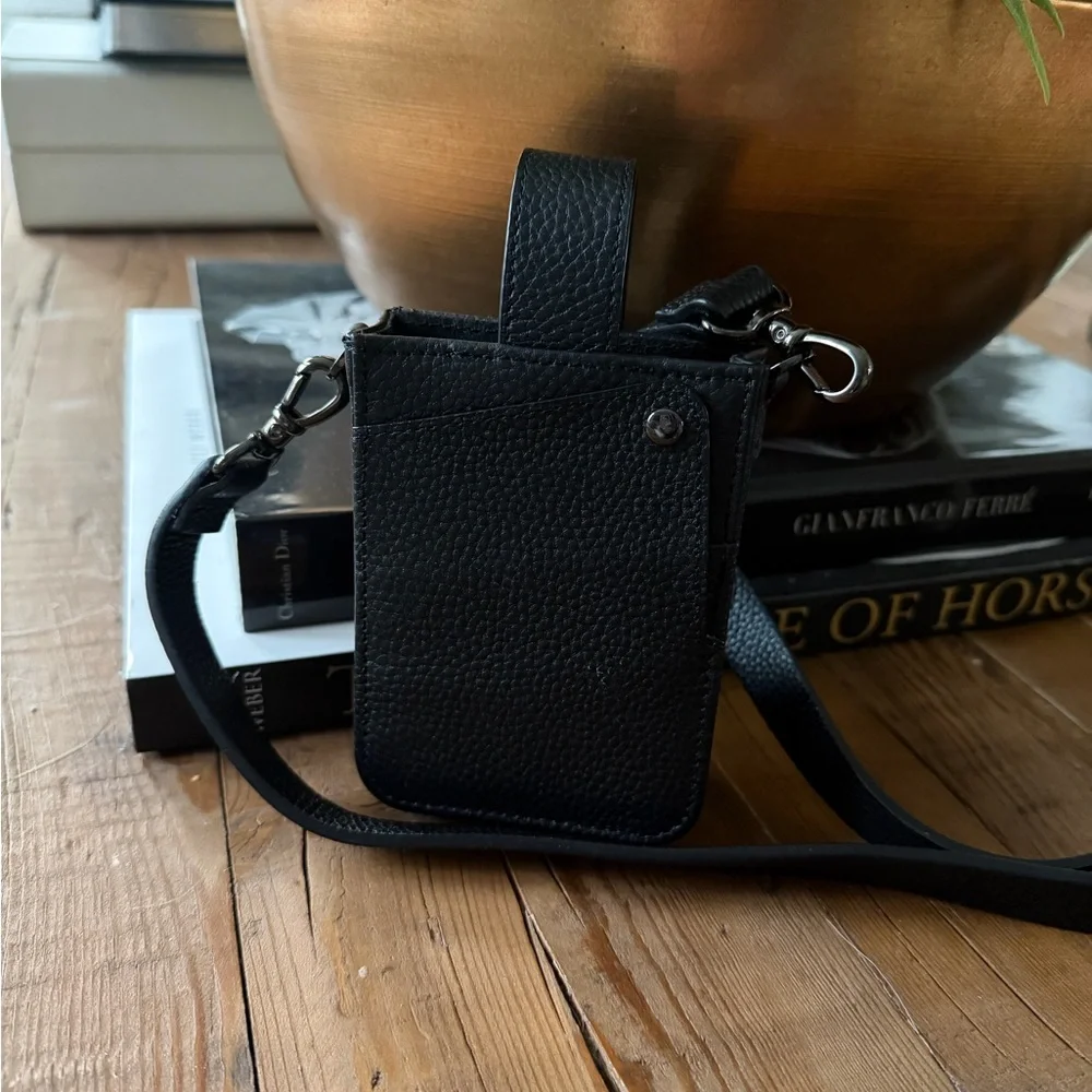 Black Leather Bandolier Hailey Holster - Picture 5 of 6